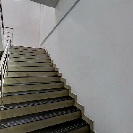 מלון טירונלוולי Oyo 44419 Syed Park Residency מראה חיצוני תמונה