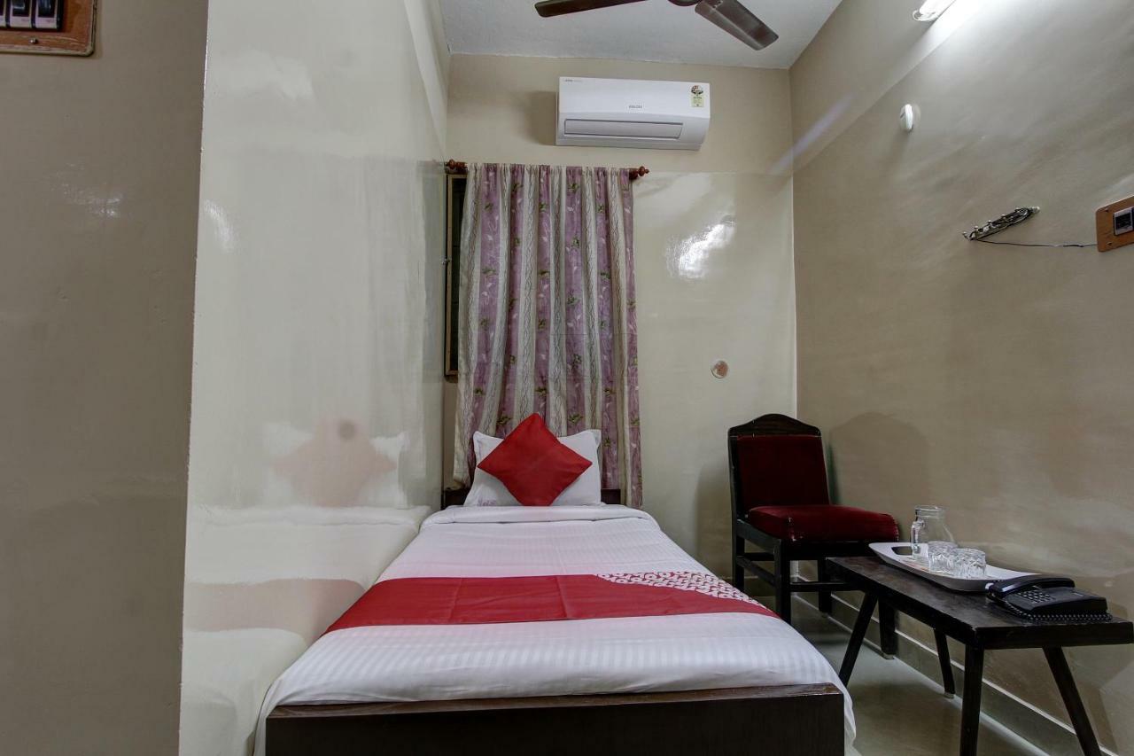 מלון טירונלוולי Oyo 44419 Syed Park Residency חדר תמונה